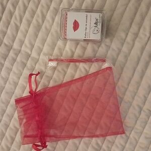 5/$25 Full Lips lip plumper cups set